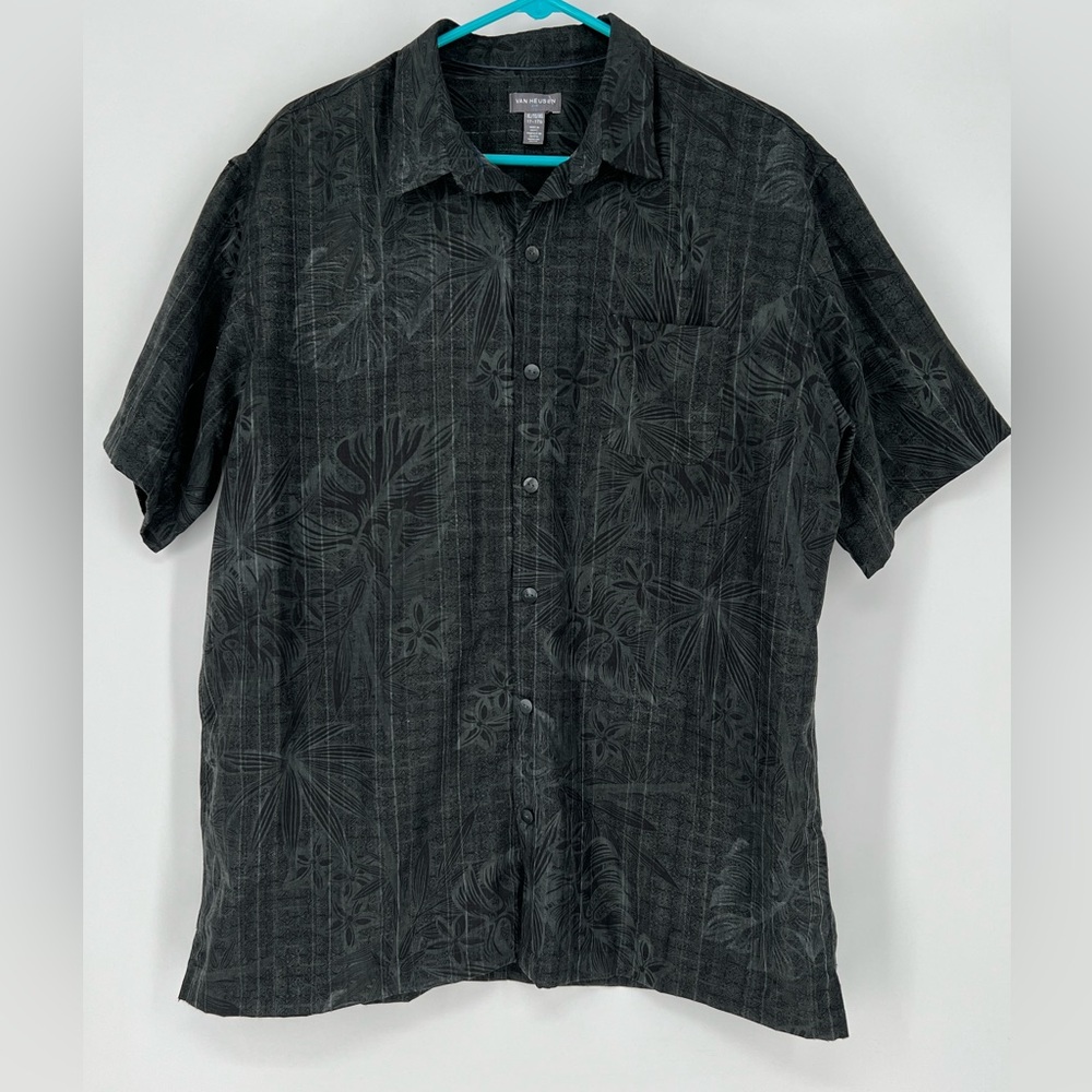 Van Heusen Air Classic-Fit button-down Charcoal‎ Hawaiian shirt